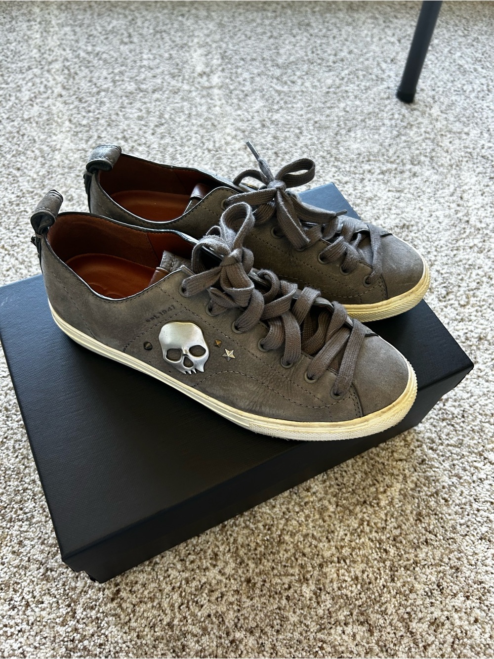 Coach genuine suede silver skull Sneakers size 7.5